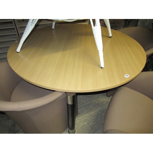 146 - Large Round Table