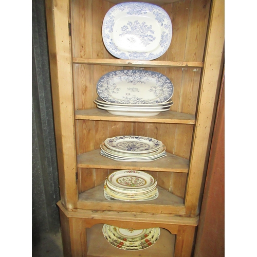 215 - Qty Assorted Meat Plates