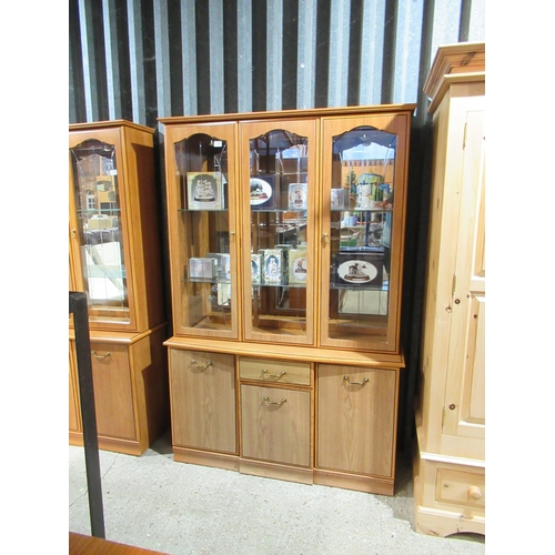 138 - Glazed Display Unit