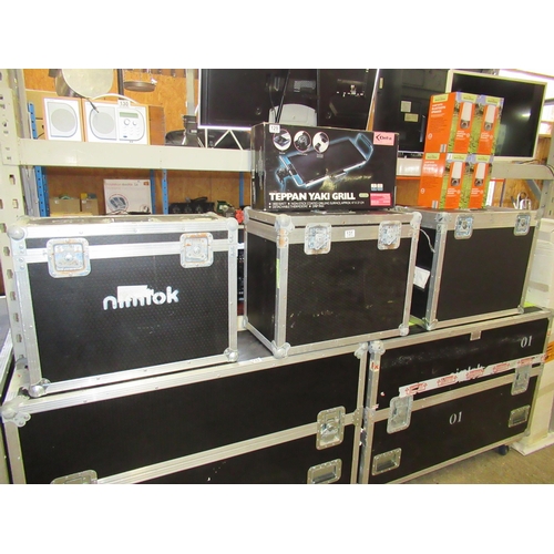 131 - 3 Small Flight Cases