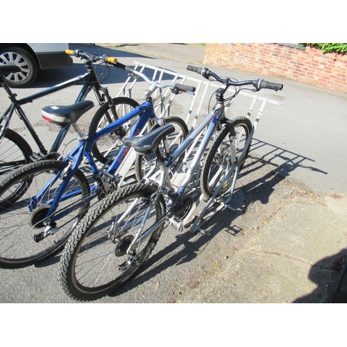 Lot 3         