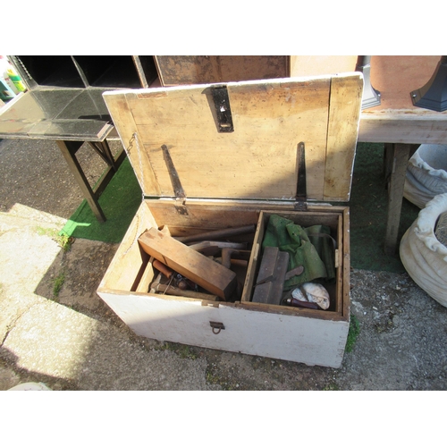 Lot 33        