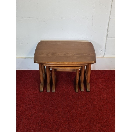 78 - Ercol golden dawn nest of tables 44x63x39 cm