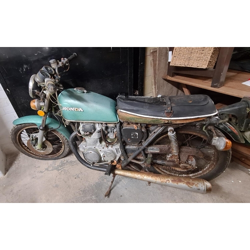 121 - 1975 Honda CB250 Motorbike for restoration. V5 document present, first registered 18/06/1975, last c... 