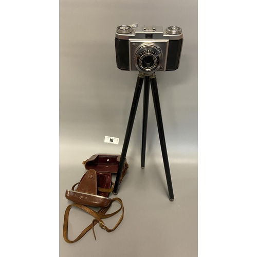 10 - 2 vintage Zeiss Ikon cameras: 1 being a Prontor SVS and  with excelsior tripod, smiths timer and a l... 