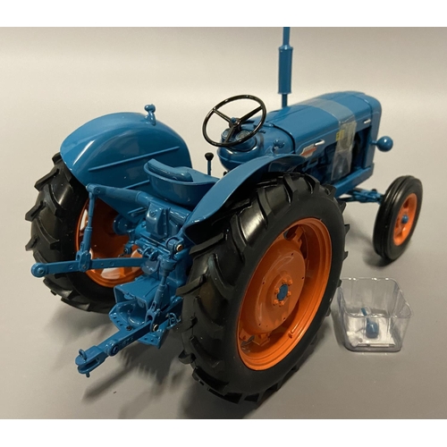 91 - 1:16 Fordson Power Major Tractor UH2640 by Universal hobbies