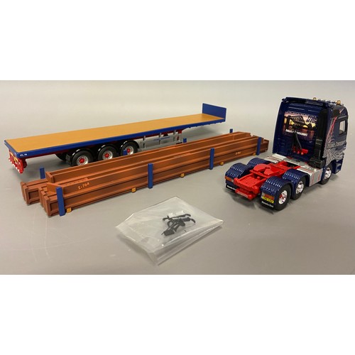 49 - Limited edition Corgi Mercedes-Benzes Actros flatbed trailer and steel load (Facelift). Intake Trans... 