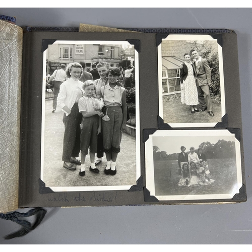 73 - Large assortment of black and white photos, some in albums. Shipping Group (A).