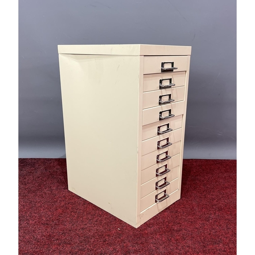 68 - 10 drawer metal filing cabinet, 60x25x40cm. Shipping Group (D).