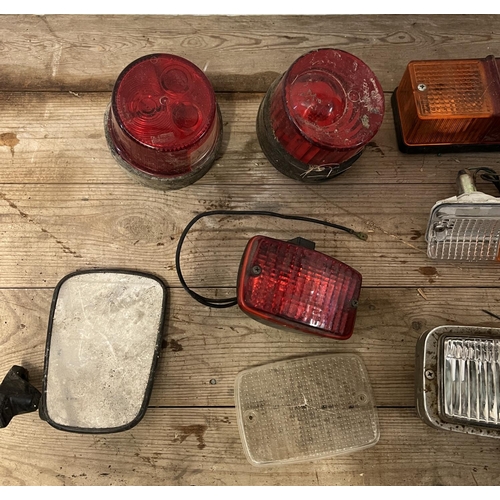 107 - Assorted vintage brake light lenses. Shipping Group (B).