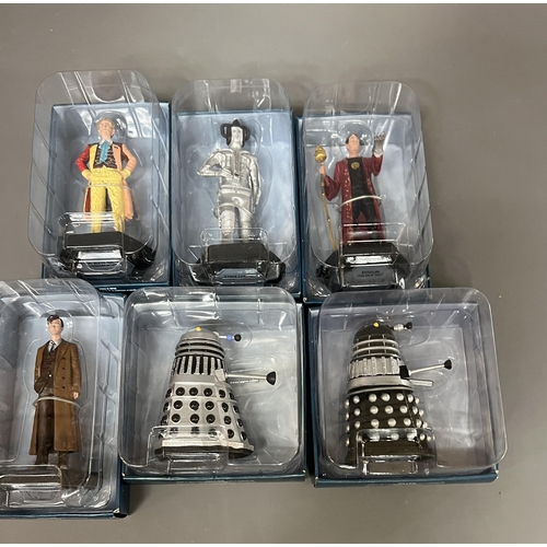 14 - Dr Who Eaglemoss figures including10th Doctor, Silver Darlek, 6th Doctor, Cyber Commander, Black Dar... 