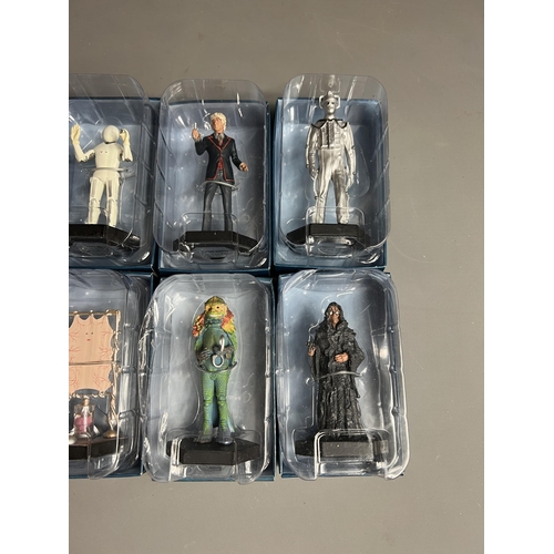 16 - Dr Who Eaglemoss figures, Lady Cassandra,Third Doctor, The Master, Cyberman, Handbot, Teplettill. Sh... 