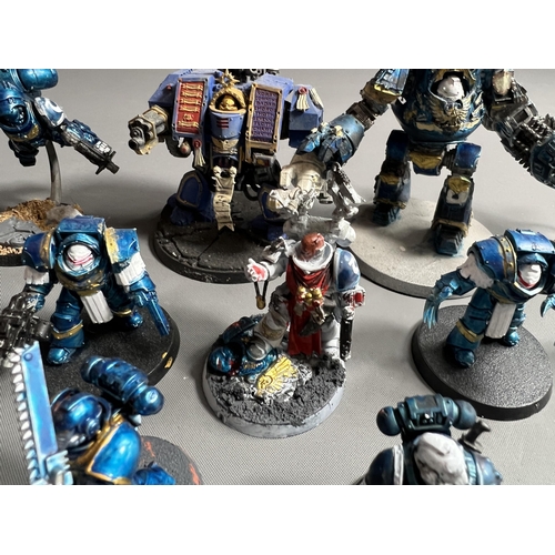 29 - Warhammer 40k, small ultra marine army including Primaris Apochthecary, Shipping Group (A).