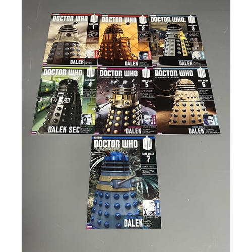 70 - Large quantity of Dr Who Eaglemoss collectors magazines. Shipping Group (D).