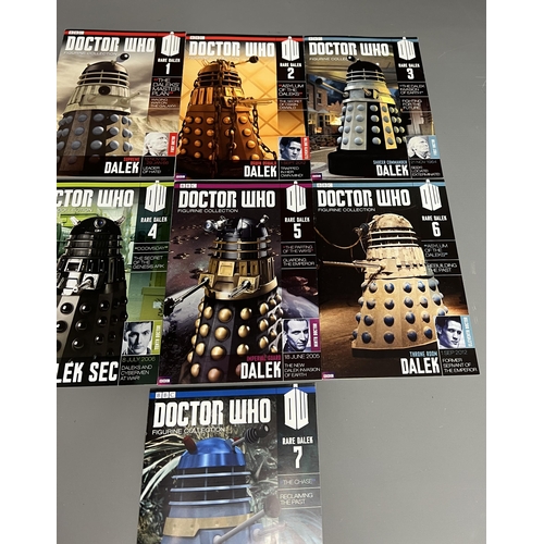 70 - Large quantity of Dr Who Eaglemoss collectors magazines. Shipping Group (D).