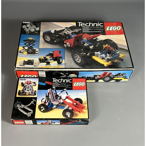 100 - 2 sets of Lego Technic, model 8860 and 8841, unchecked for completeness. Shipping Group (A).