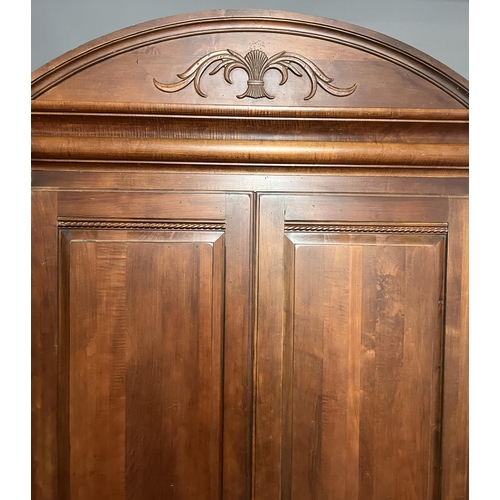 53 - A good quality armoire having 4 over 2 internal drawers. 210x110x55cm. Collection only or please arr... 