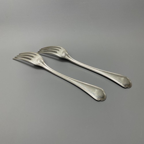 16 - 2 silver forks, weight 153g. Shipping group (A), optional combined shipping or collection in person ... 