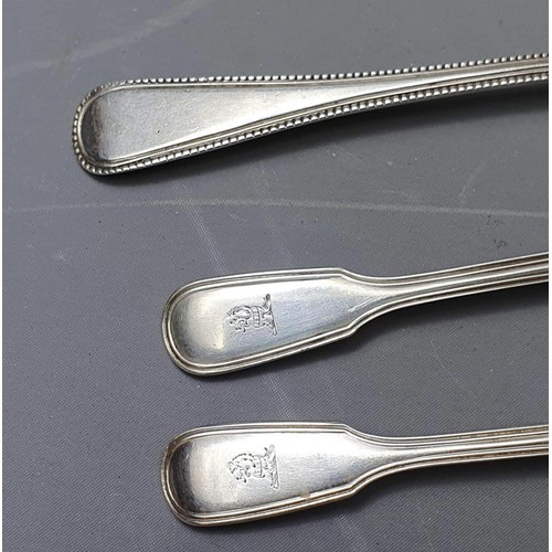 26 - 3 hallmarked silver spoons weighing 99g. Shipping group (A), optional combined shipping or collectio... 