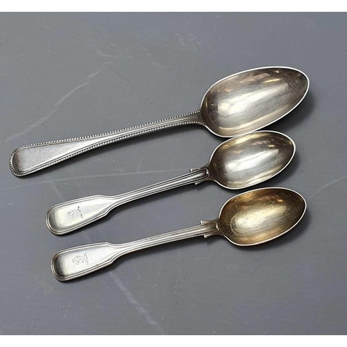 26 - 3 hallmarked silver spoons weighing 99g. Shipping group (A), optional combined shipping or collectio... 