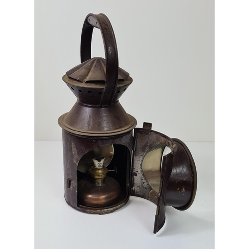 57 - Vintage paraffin lantern. Shipping group (A), optional combined shipping or collection in person / y... 