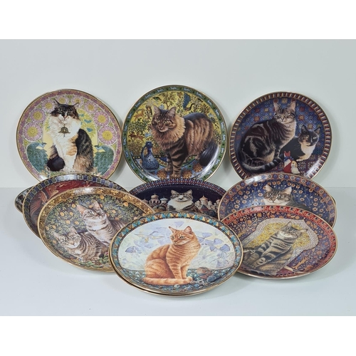 67 - 12 Collectable plates by Danbury mint titled 'cats from around the world' Collection in person / you... 