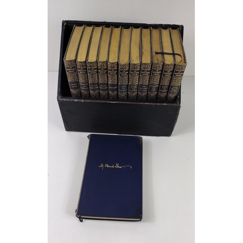 121 - 12 George Bernard Shaw pocket editions. Shipping group (B), optional combined shipping or collection... 