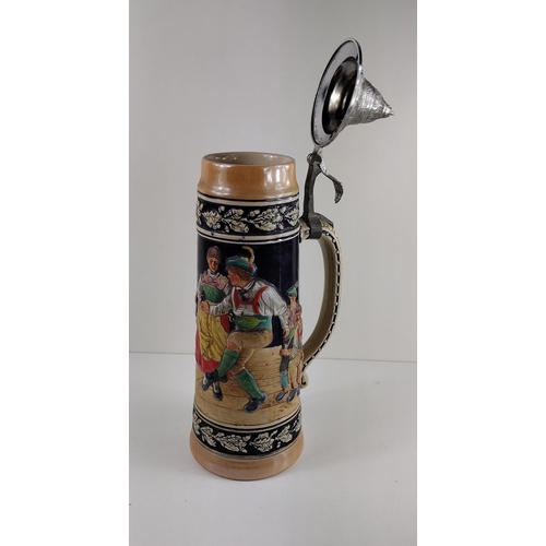 122 - Large beer stein standing 40cm. Shipping group (A), optional combined shipping or collection in pers... 