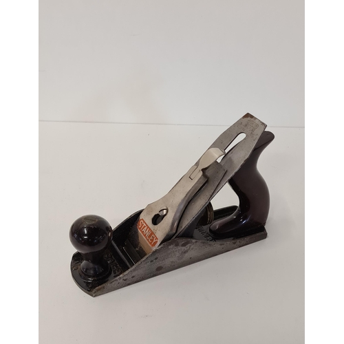 171 - Vintage Stanley No. 4 wood working plane. Shipping Group (A).