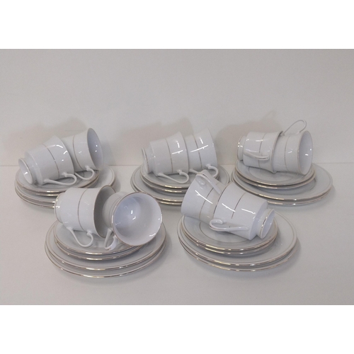 184 - Jian Shiang Crown Ming fine china cups and saucers. Collection only.