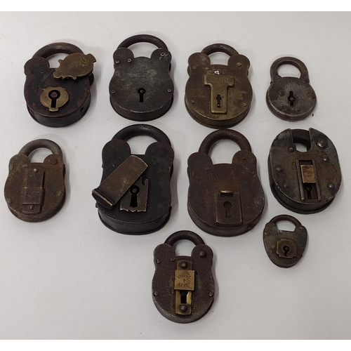 141 - Quantity of vintage padlocks. Shipping Group (A).