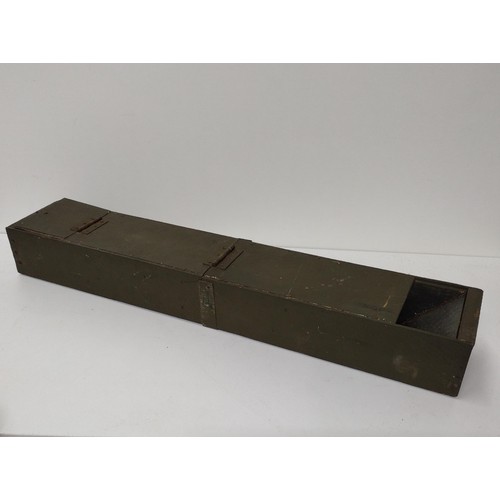 172 - Rare WW1 British Trench Box Periscope. A very good example box periscope carrying the broad arrow ma... 