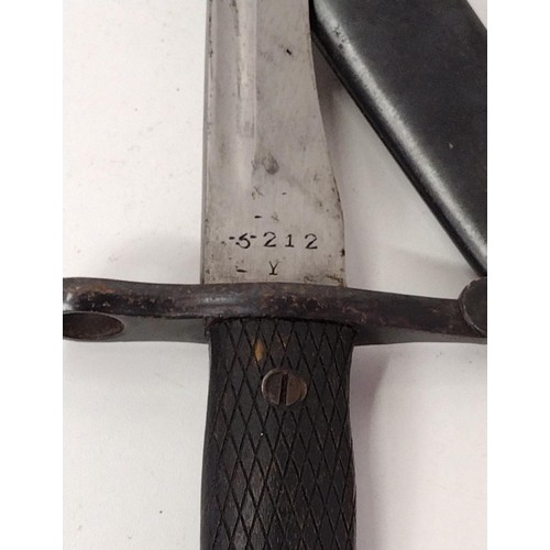 186 - Spanish Military M1941 machete bayonet and scabbard. Shipping Group (B).