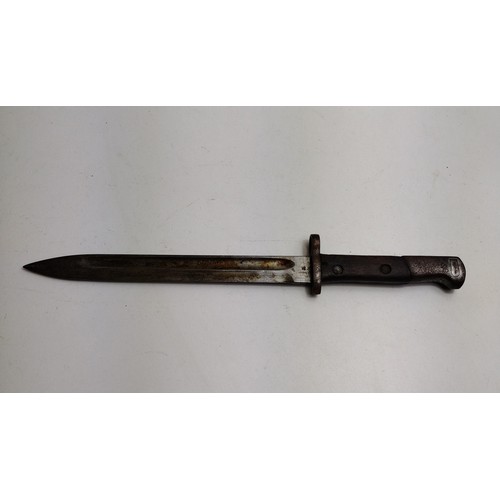 188 - WWII Polish M1930 Mauser bayonet. Shipping Group (B).