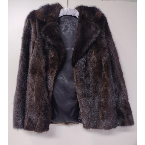 247 - Ladies fur coat, size 12. Shipping Group (A).