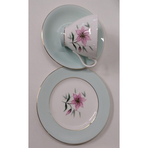 284 - Royal Albert 'Elphin' bone china (6) tea cups, saucers and side plates with sugar bowl. Collection o... 