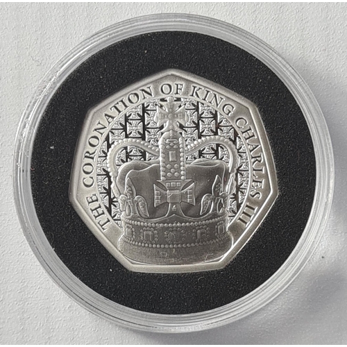 150 - King Charles III Coronation Fifty Pence Proof Coin. Layered in Fine .999 Silver. Weight: 14g, Diamet... 