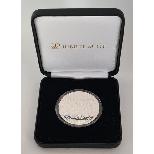 136 - The Royal Engagement Solid Silver Proof Coin, with COA, 38.61 mm diameter, 28.28g, edition limit 201... 