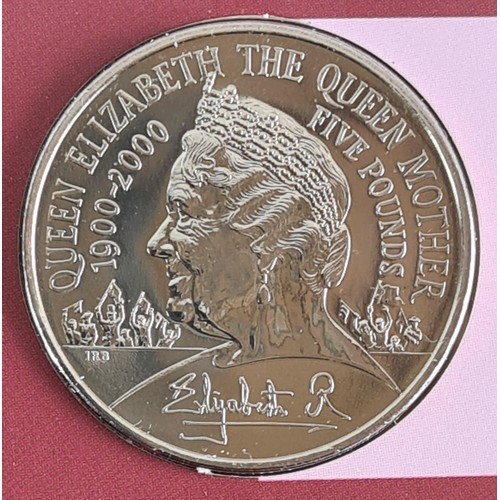 155 - Royal Mint The Queen Mother's 100th Year £5 Coin and Cover. Shipping Group (A).