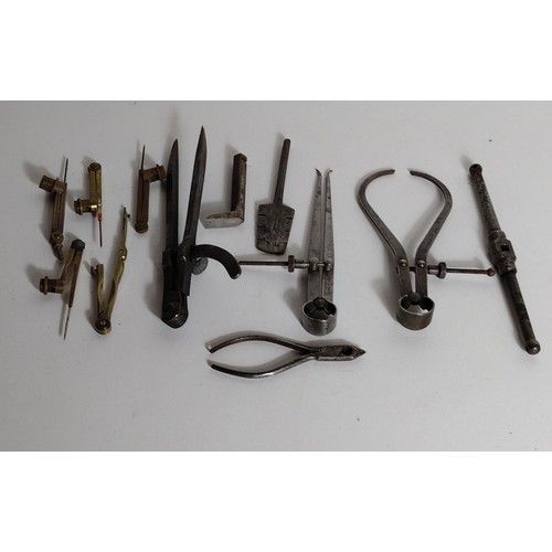 382 - Good selection of engineers tools. Shipping Group (A).