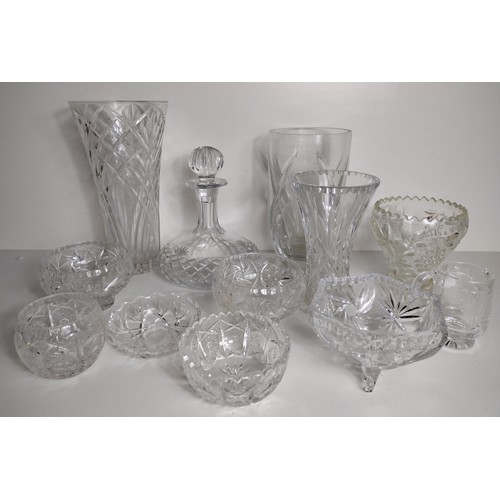 327 - Assorted glassware. Collection only.