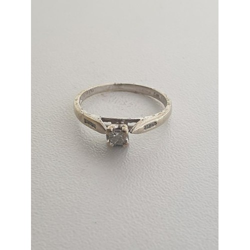 42 - White gold diamond set ring featuring diamond set shank. Total weight: 1.3g size K Shipping Group (A... 