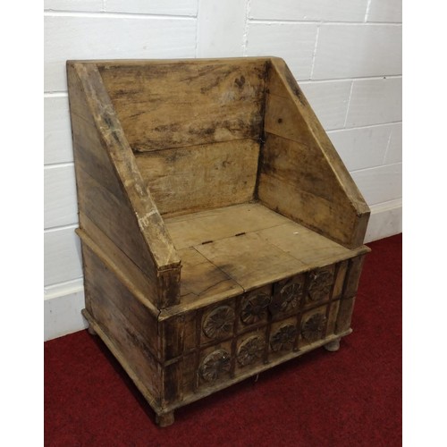 314 - Antique wooden thunder box. H:100 x W:80 x D:64 cm. Collection only.