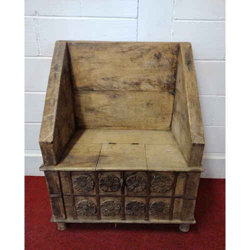 314 - Antique wooden thunder box. H:100 x W:80 x D:64 cm. Collection only.