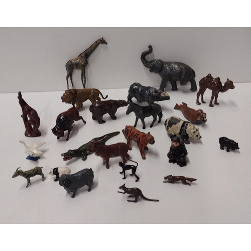 240 - Quantity of vintage lead animals. Shipping Group (B).