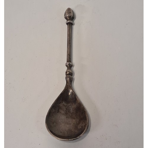 63 - Silver sifter spoon, hallmark for London. Together with an earlier white metal spoon. Shipping Group... 