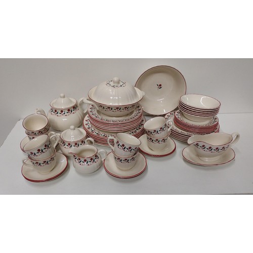 310 - 6 setting dinner / tea set in 'Cinnabar' pattern. Collection only.