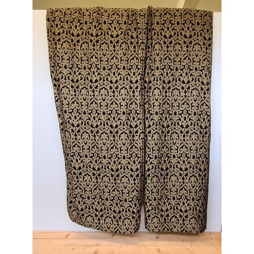 80 - A good pair of heavyweight lined curtains, 290 (drop) x 332 (w) cm.