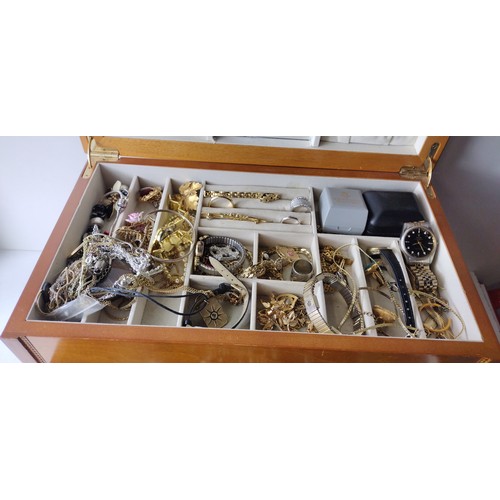 301 - Wooden jewellery box plus contents. Shipping Group (B).