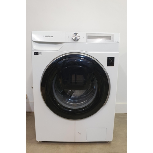 24 - Samsung Smart Things Washing Machine, good condition.